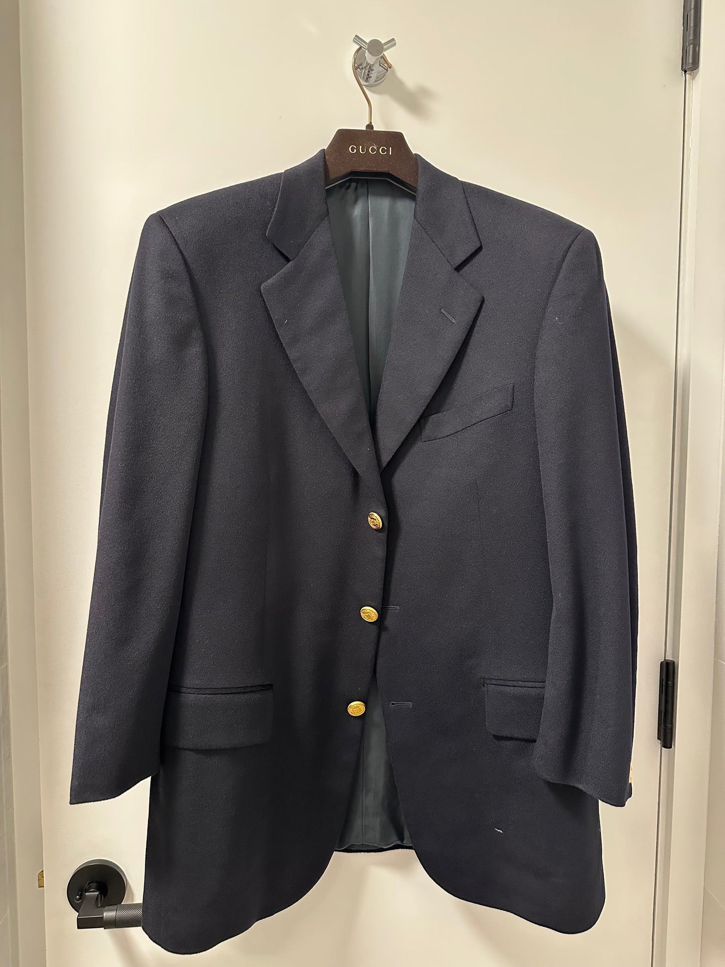 Corneliani Dark Blue Blazer in 100% Cashmere (48R)
